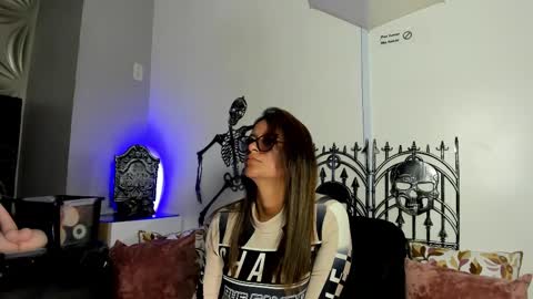 maria online show from October 6, 7:10 pm