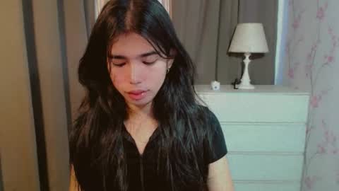 TRIXIE online show from April 16, 2:55 am