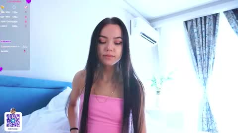 Snapshot of beauty_fuel chatting on September 15, 6:04 am Polly online show from September 15, 6:04 am