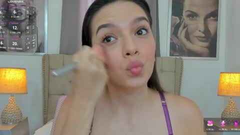 Ariana Reyes online show from April 1, 1:41 pm