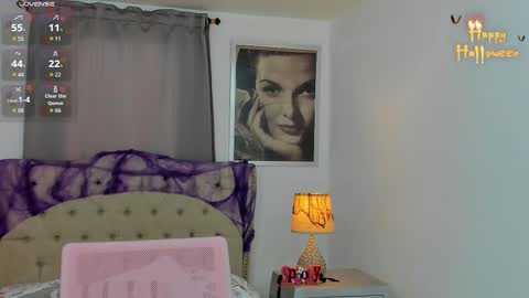 Ariana Reyes online show from October 16, 1:00 pm