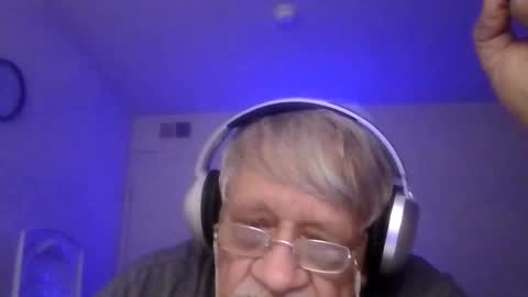 Snapshot of beautytomyeyes chatting on October 11, 2:16 am beautytomyeyes online show from October 11, 2:16 am