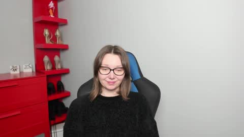 Zoe online show from April 8, 6:05 am