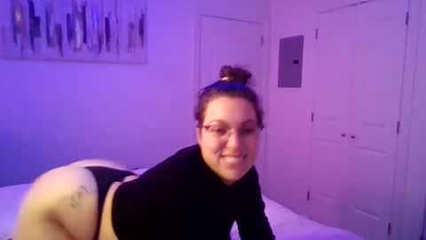 beberoyale online show from February 23, 2:29 am