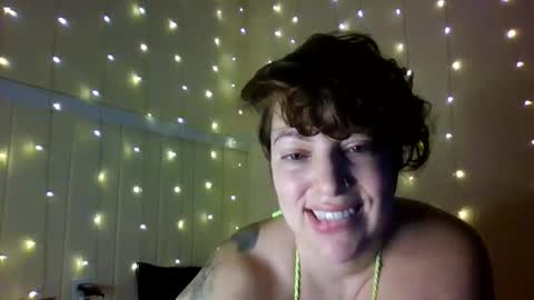 beberoyale online show from February 18, 3:10 pm