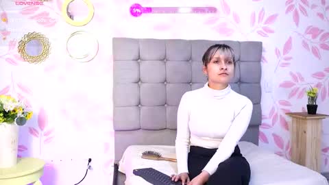 beccamilanni online show from October 1, 1:32 pm