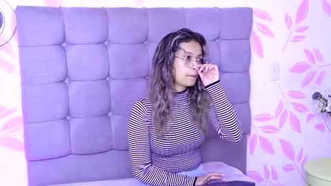 beccamilanni online show from November 15, 12:51 pm