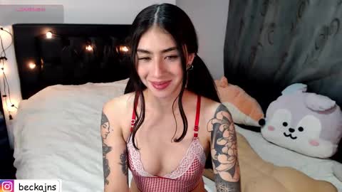 Marzhie online show from March 19, 2:17 am