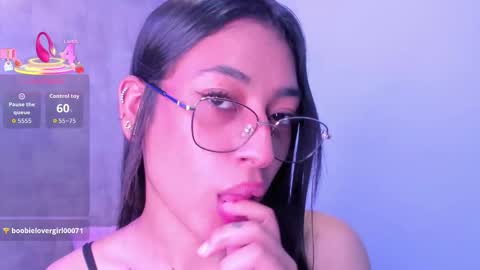 becky__g online show from October 23, 5:31 am