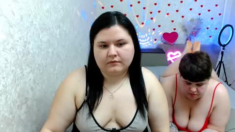 BeckyAndEllen online show from February 18, 8:03 pm