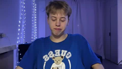 beeb0y online show from October 10, 3:40 pm