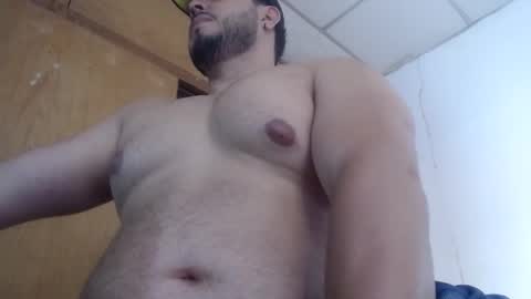 Snapshot of beefypecs_10 chatting on February 14, 10:04 pm Criss2fer online show from February 14, 10:04 pm