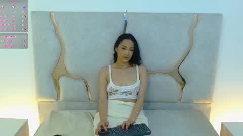 BELLA online show from September 27, 3:32 pm