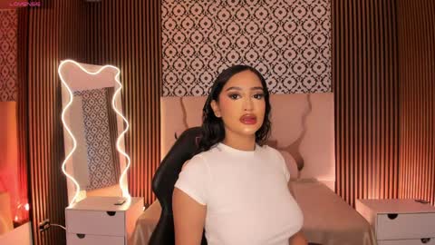 BELLA online show from March 31, 1:00 pm