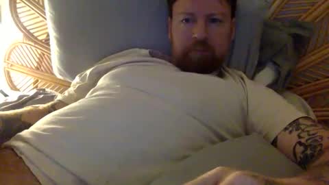 Snapshot of beewolf25 chatting on October 4, 10:18 pm Beewolf online show from October 4, 10:18 pm