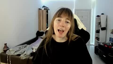 Lisa online show from November 5, 3:25 pm