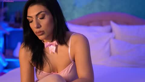 BellaJonnes online show from February 21, 8:45 pm