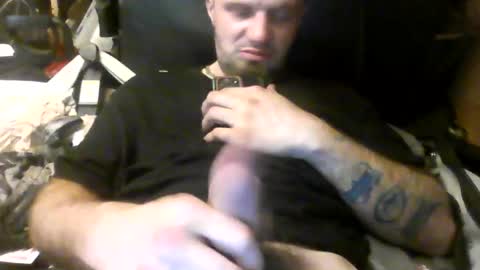 belfitj16 online show from May 20, 10:38 pm