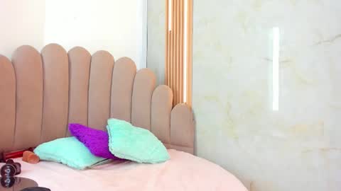 Belkilima  online show from November 13, 5:59 pm