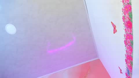 Melanie  online show from February 4, 10:24 pm