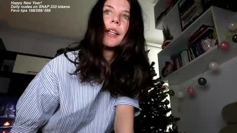 Alicia Belvedere online show from January 3, 1:13 pm