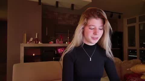 Bella online show from February 20, 8:25 pm