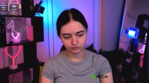 bella_blade online show from December 16, 6:31 am