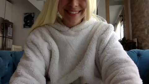 bella_bubble online show from October 8, 3:07 pm