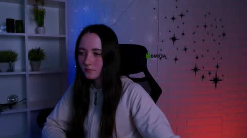 Bella online show from March 19, 1:16 pm