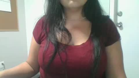 bella_dulce online show from November 4, 10:44 pm