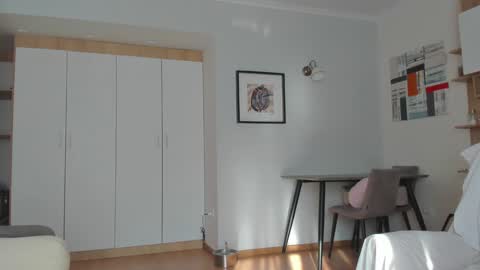 Snapshot of bella_hot77 chatting on January 31, 12:29 pm Anna online show from January 31, 12:29 pm