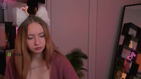 bella_jet online show from October 3, 10:34 am