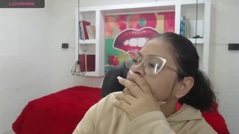 lady online show from September 9, 11:32 am