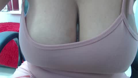 lady online show from September 29, 12:37 pm