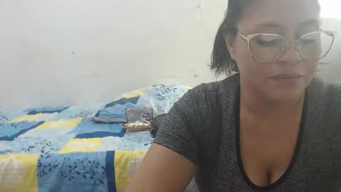 lady online show from September 19, 6:33 pm