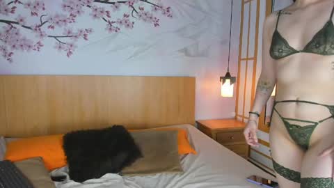  Bella  online show from March 23, 2:00 pm