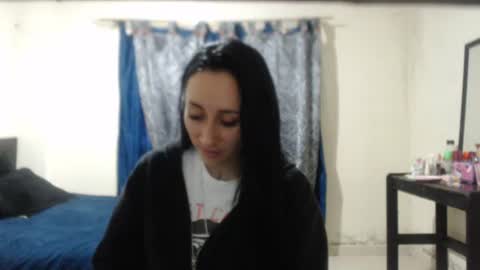 bella_luna34 online show from February 20, 9:17 pm