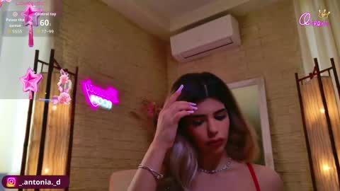 bella_posh online show from April 9, 6:19 am