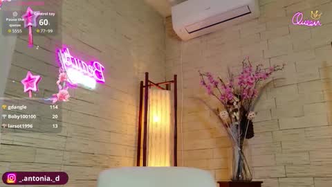 bella_posh online show from February 9, 7:56 am