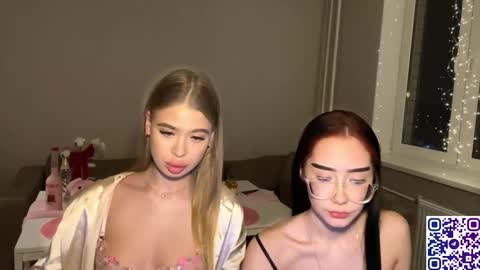 Bella online show from March 3, 1:34 am