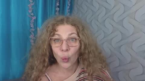 Bella online show from December 21, 11:38 am