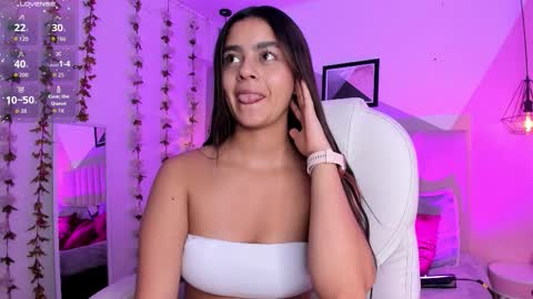 BELLA online show from December 1, 7:23 pm