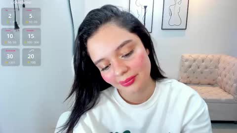  Bella Hadid  online show from February 11, 5:40 pm