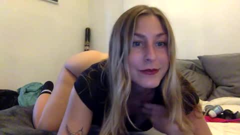 Snapshot of bellababy888 chatting on January 2, 9:39 pm Bella online show from January 2, 9:39 pm