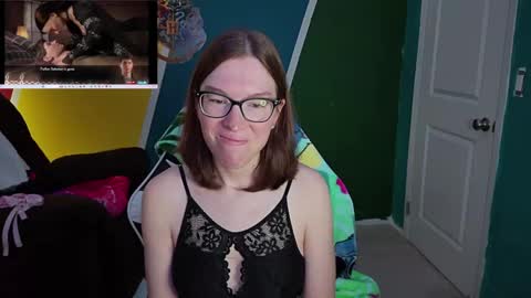 BellaBlake96 online show from May 16, 5:00 pm
