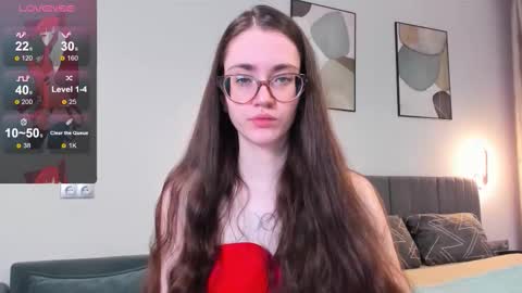 BellaCatLovesMeat online show from October 25, 6:30 pm