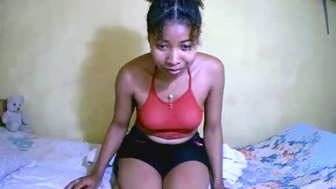 bellaena online show from October 8, 2:08 am