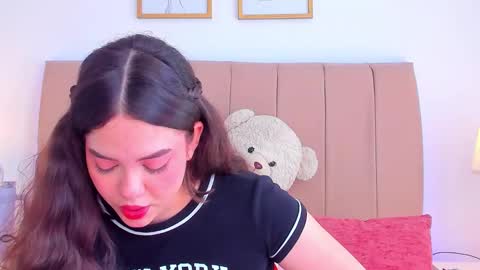 BellaFontana online show from November 19, 3:00 pm