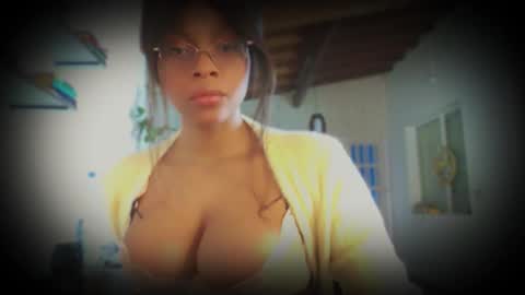 Bellah online show from February 24, 9:40 pm