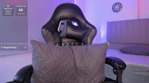 Bella online show from October 21, 7:39 pm